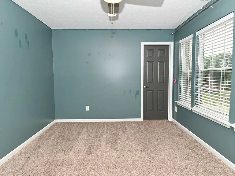 8405 Swift Ct — Photo 44