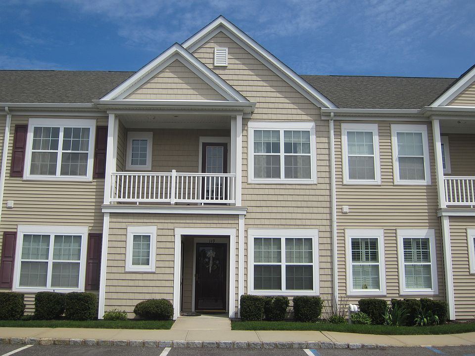 1st image of 150 Southampton Dr