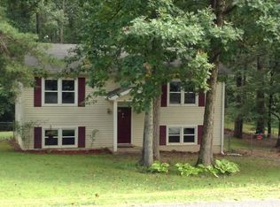 56 Hillcrest Dr, Stafford, VA 22556