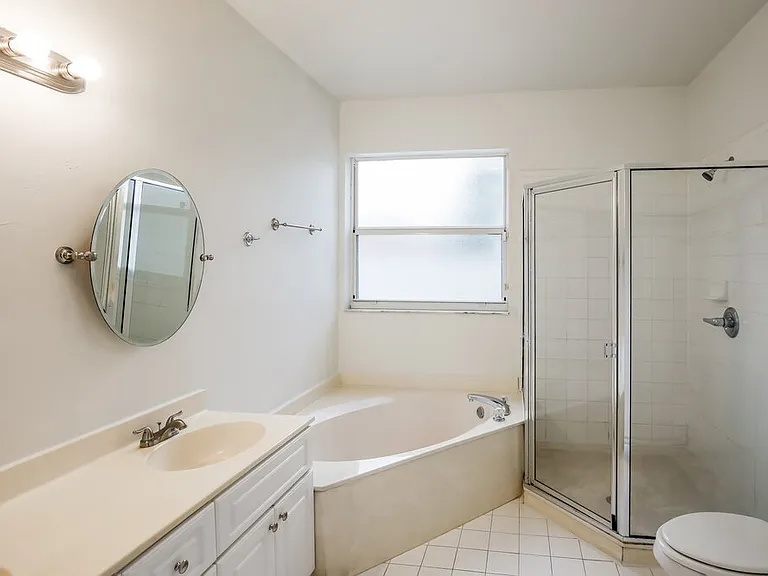 5401 SW 132nd Ter — Photo 10