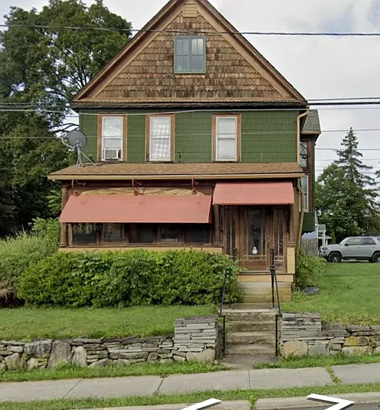 15 Fowler Ave #1 — Photo 1