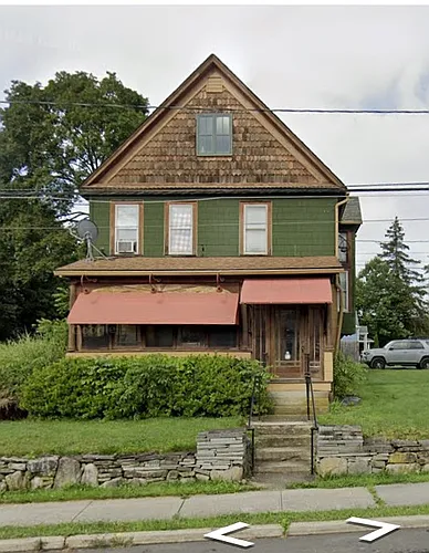 15 Fowler Ave #1 Photo 1
