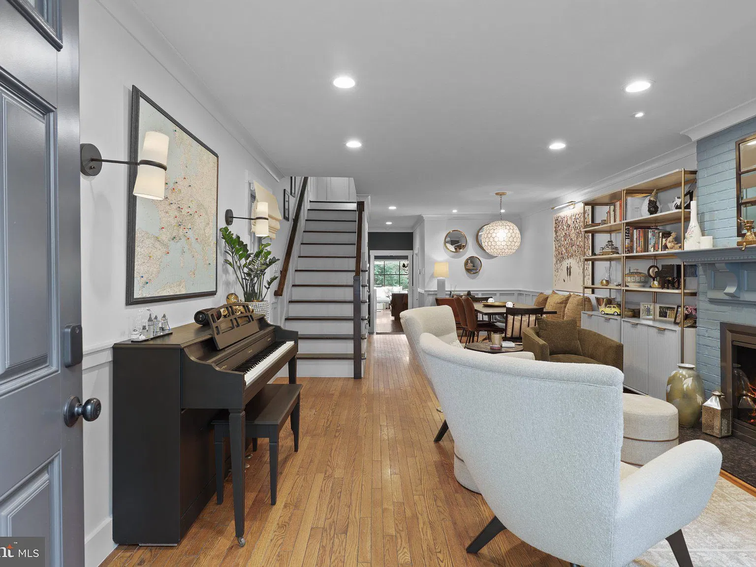 3 bed, 3.5 bath, 1568 sqft, $6,250 — Photo 3