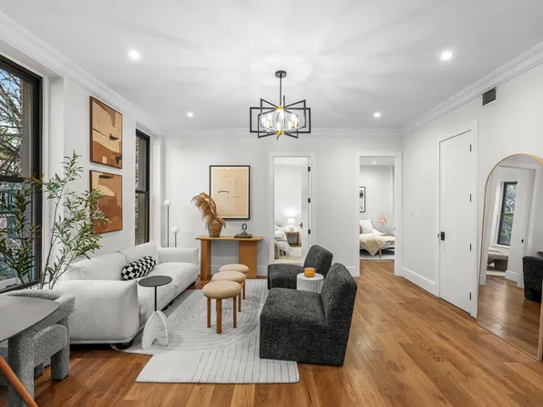 636 Warren Street image 6 of 16