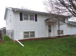 5345 S Harlan Dr, Rochelle, IL 61068