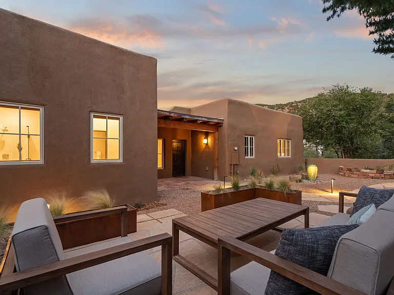 1615 Camino De Cruz Blanca — Photo 55