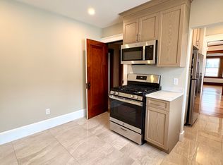 9 Edgecliff Rd #2, Watertown, MA 02472