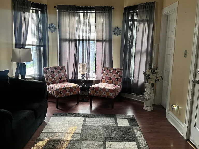 141 N Park Ave #2 — Photo 10