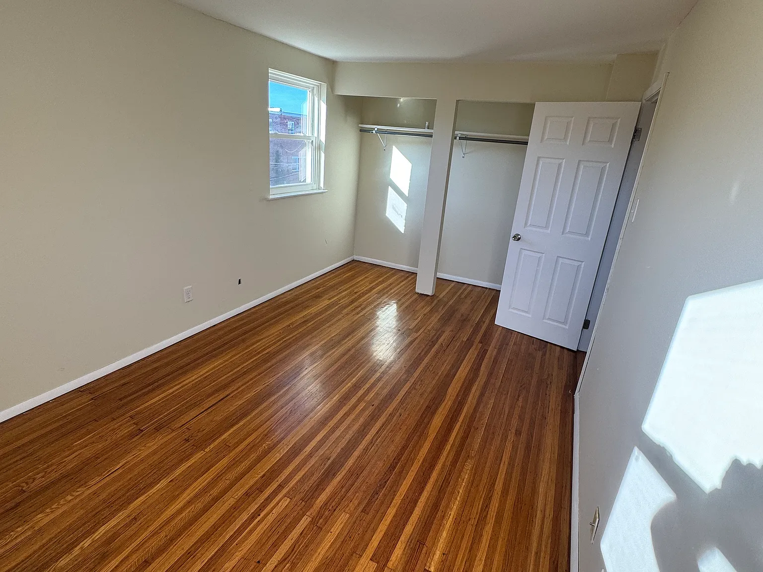 3 bed, 2.5 bath, 1512 sqft, $2,650 — Photo 2