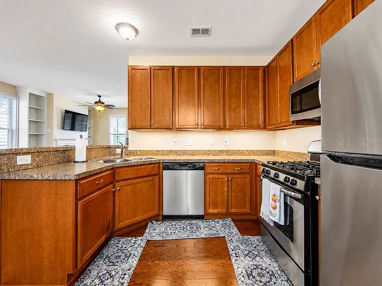 4306 Casey Blvd — Photo 4