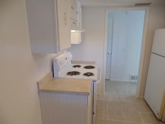 5th image of 2916 Sidney Dr