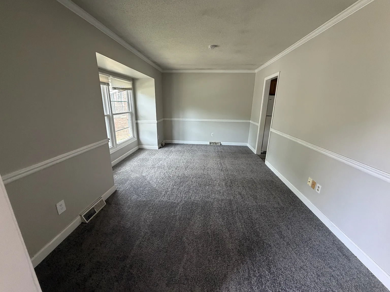 1013 Northwest Berkshire Drive - 1 — Photo 4