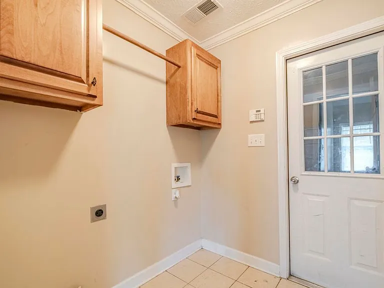 33 Rustic Bridge Dr — Photo 20
