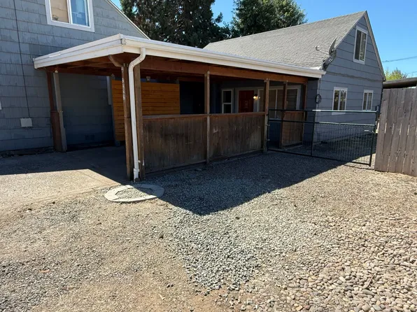 2222 5th St, Springfield, OR 97477