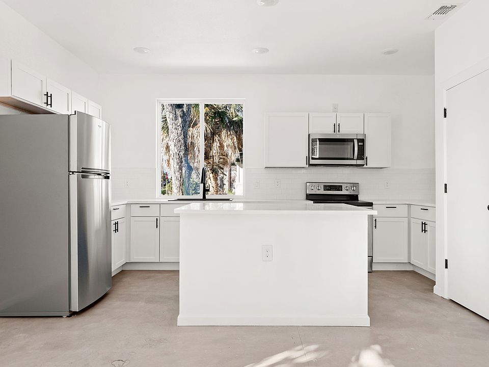 1st image of 1005 Essex St #202