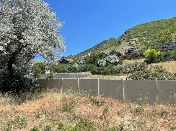 7657 S Avondale Dr, Salt Lake City, UT 84121