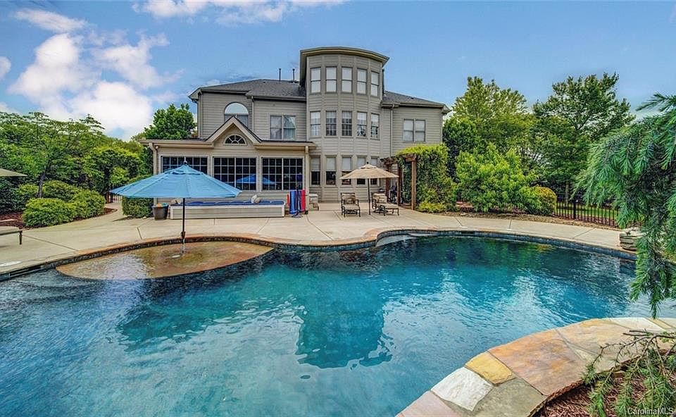 1st image of 26107 Camden Woods Dr