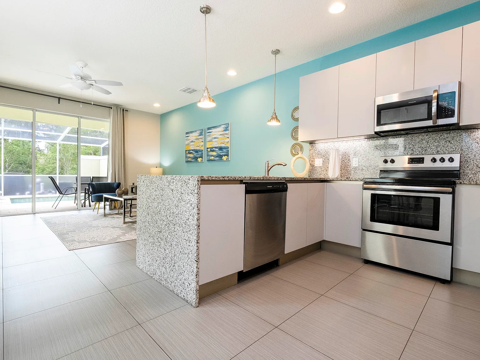 3 bed, 1512 sqft, $2,400 — Photo 3