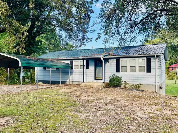 618 7th St SW, Red Bay, AL 35582