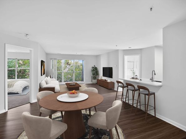 1957 Columbia Pike #3EFAC3D08