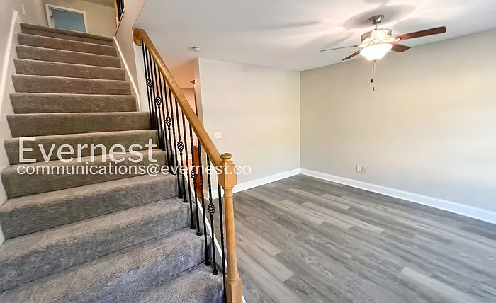 124 Brown Estates Dr — Photo 8