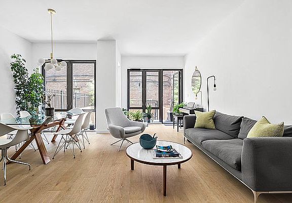 4th image of 161 Columbia St #1B