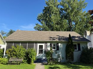 13 Dervend Cir, Matamoras, PA 18336