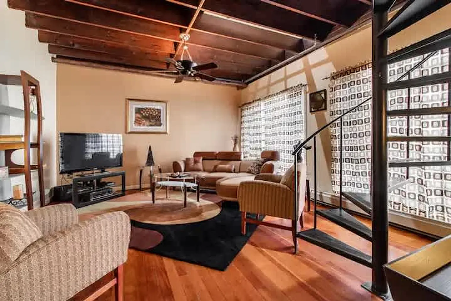 4 bed, 2.0 bath, 2195 sqft, $3,968 — Photo 1