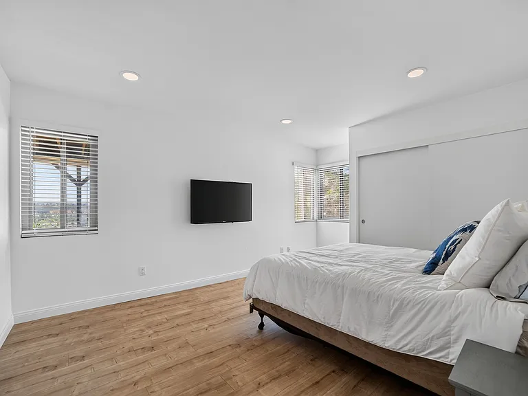14058 Tierra Bonita Rd — Photo 11