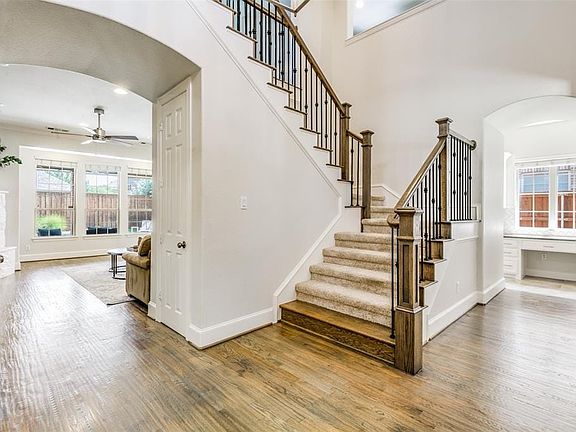 3rd image of 684 Quail Creek Dr