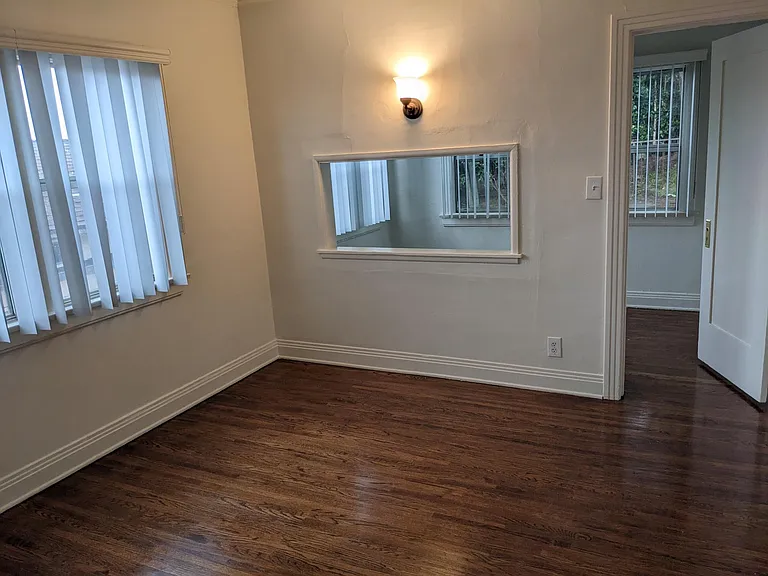 1 Waverly Dr — Photo 16