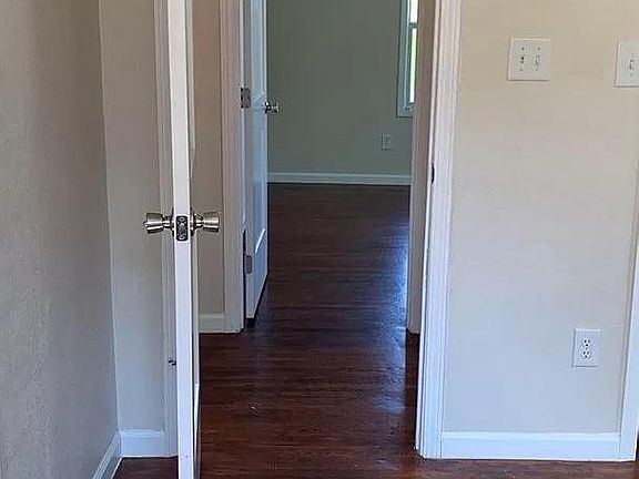 2nd image of 1113 3rd Ave N