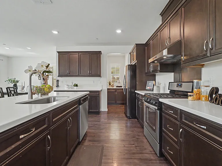 821 Parisa Pl — Photo 13
