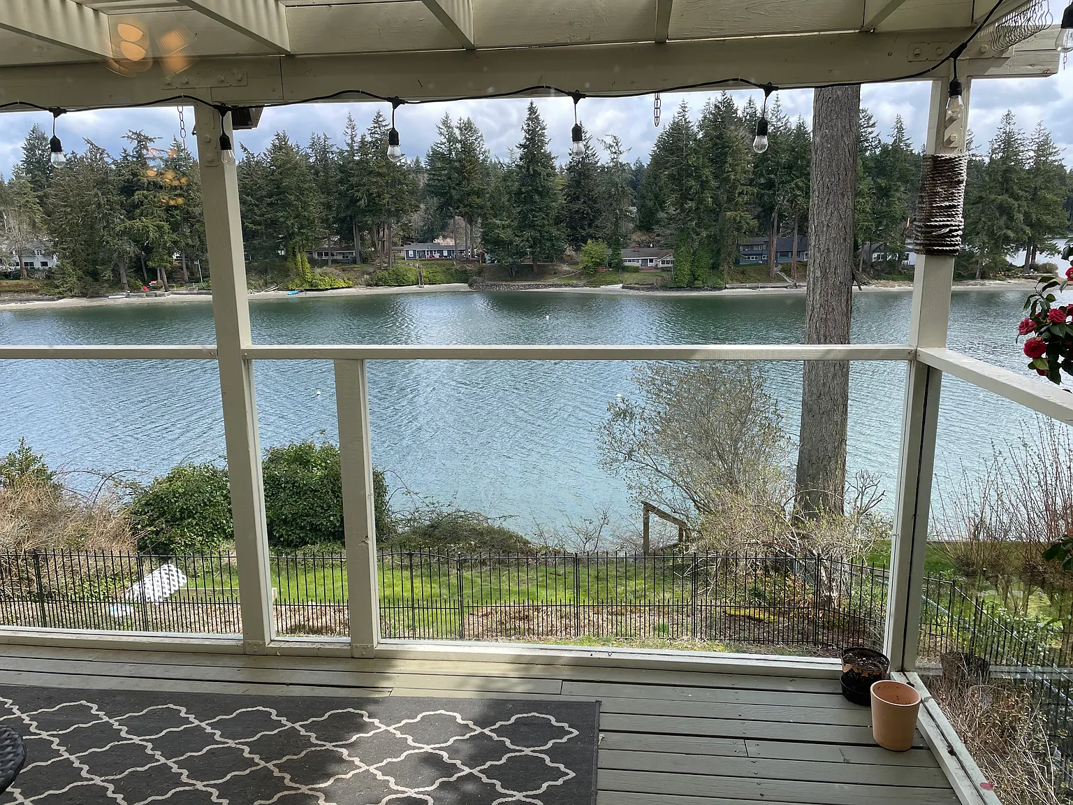 1540 Madrona Point Dr — Photo 2