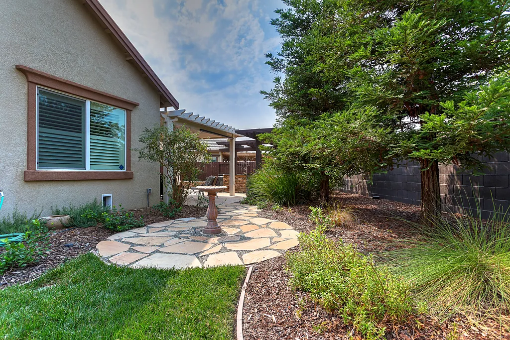2183 Langtree Dr photo 1