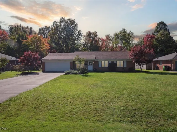 5508 Roy Rd, Highland Heights, OH 44143