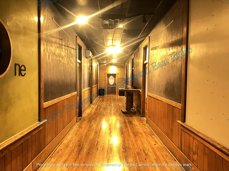 123 N Main St #13 — Photo 12