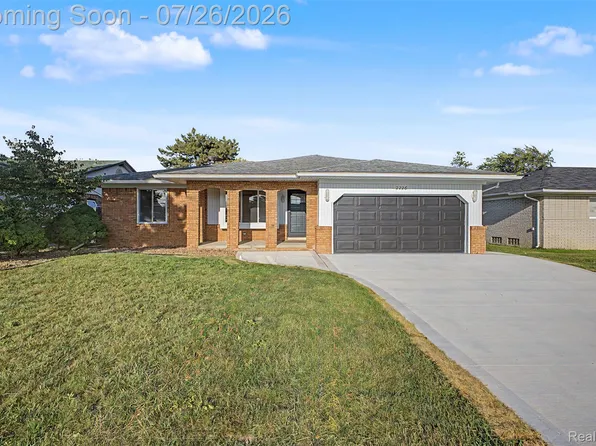 2226 Whitefield St, Dearborn Heights, MI 48127