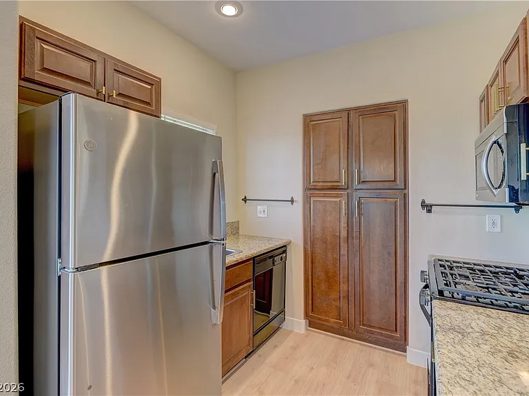 1310 Red Gable Ln #203 — Photo 9