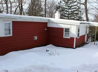 27 Jamesburg Rd, Hewitt, NJ 07421