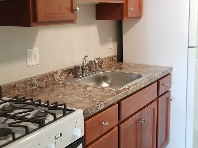 5 Warwick St #4 — Photo 6