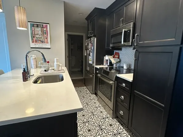 9 Cooper St #5, Boston, MA 02113