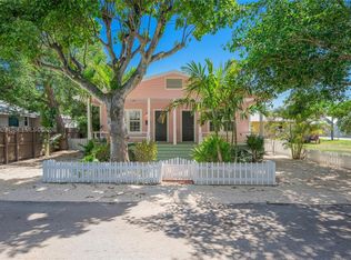 3826 Oak Ave #3826, Miami, FL 33133