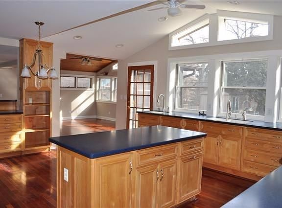 3rd image of 3264 Bluett Dr