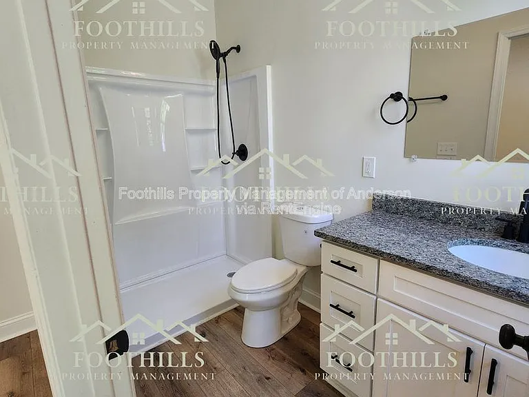 111 Anderson Ave #B — Photo 11