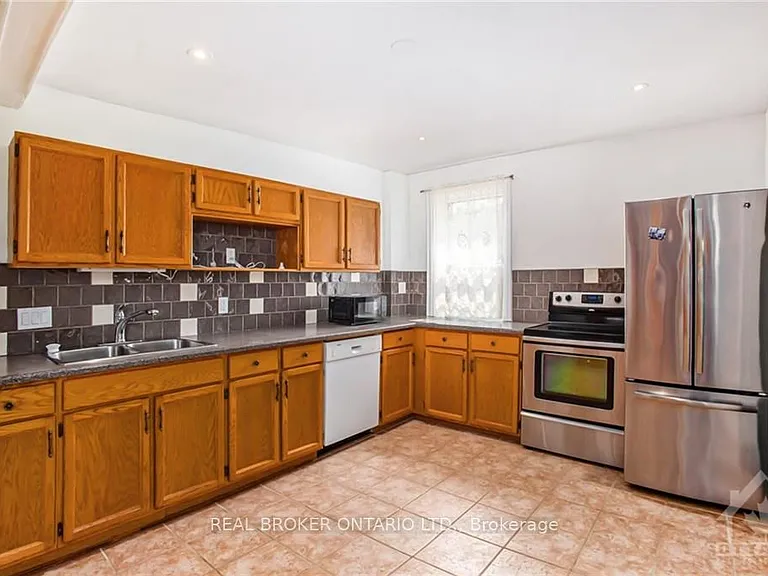 47 Townline Rd E — Photo 7