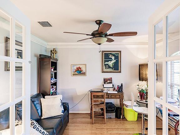 5th image of 4931 SW 21st Pl