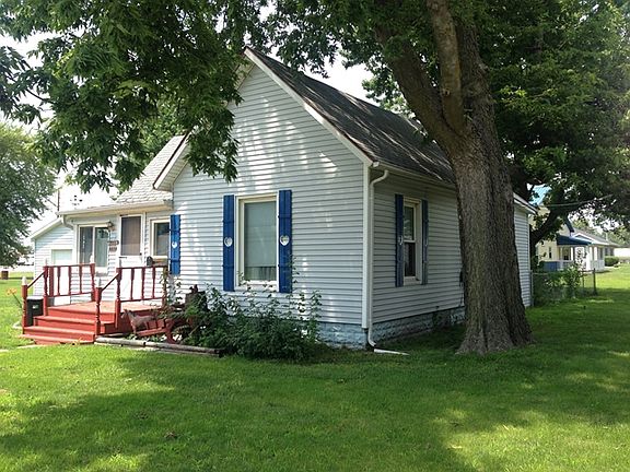 3rd image of 523 E John St