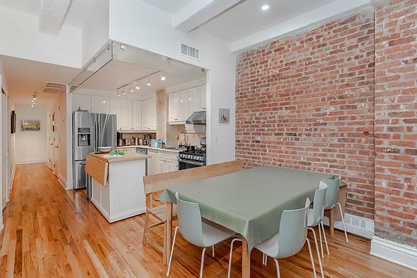 Rented by Modern Spaces | media 13