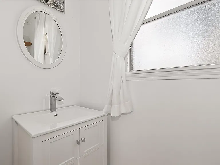 20211 Salzburg Ln — Photo 21